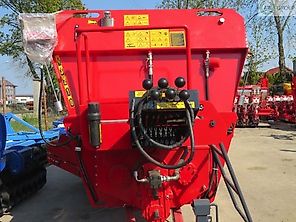 FiMAKS Poziomy wóz paszowy FMHII 8 FiMAKS Poziomy wóz paszowy FMHII 8