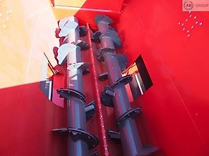 FiMAKS Poziomy wóz paszowy FMHII 8 FiMAKS Poziomy wóz paszowy FMHII 8