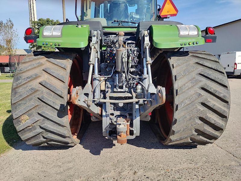 Fendt 943 Vario MT Raupe no Challenger