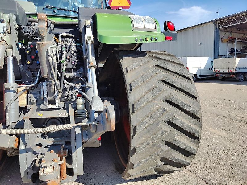 Fendt 943 Vario MT Raupe no Challenger
