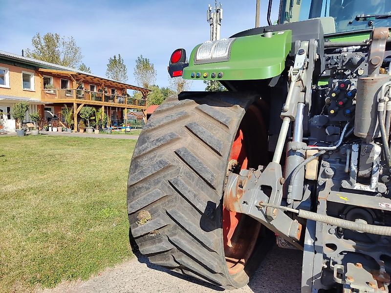 Fendt 943 Vario MT Raupe no Challenger