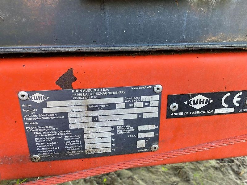 Kuhn Profile Plus 1670 mit Strohgebläse