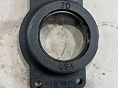 John Deere BEARING HOUSING FOR REAR PTO (used) - John Deere 6M, 6R, 7030