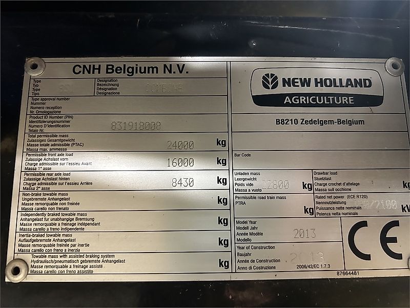 New Holland CR 9090