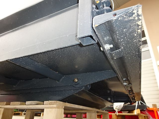 SVD- Heckcontainer hydraulisch kippbar- 1,6 Meter // 1,8 Meter // 2 Meter Heckcontainer - hydraulisch kippbar - 1,4 Meter 1,6 Meter - 1,8 Meter - 2 Meter - Dreipunkt/ Gabelanbau