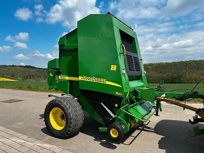 John Deere 592 Rundballenpresse Maxi Cut