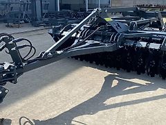 Helagro agregat talerzowy uprawowo-siewny z wałem oponowym AUTW 3m