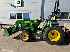 John Deere 3036E