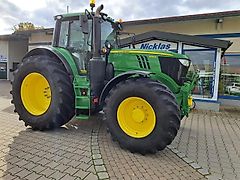 John Deere 6195M