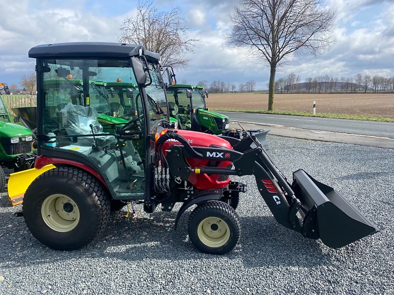 Yanmar SA 424 Q mit MX Frontlader C2
