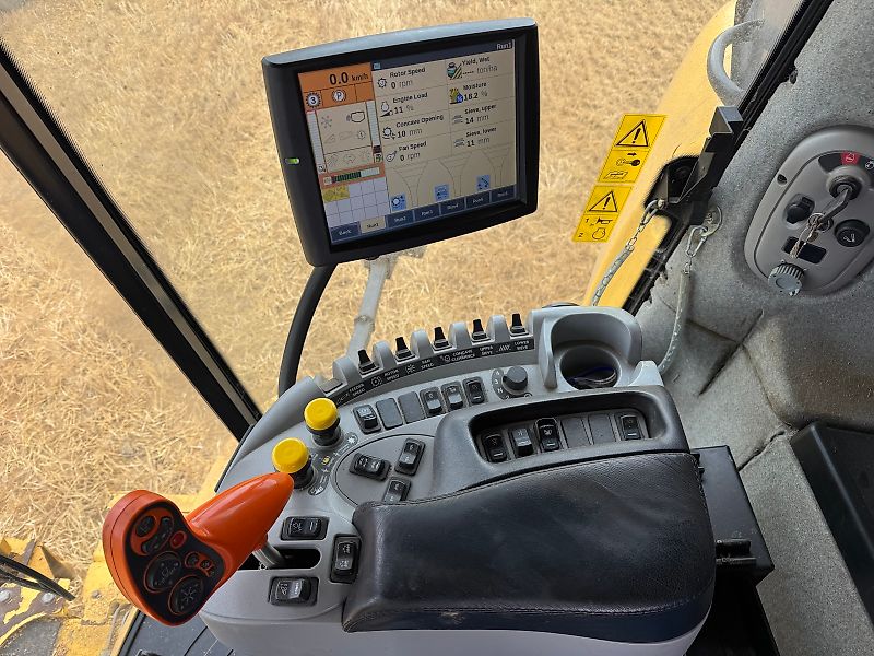 New Holland CR9090 Rotary Combine **Video Below**