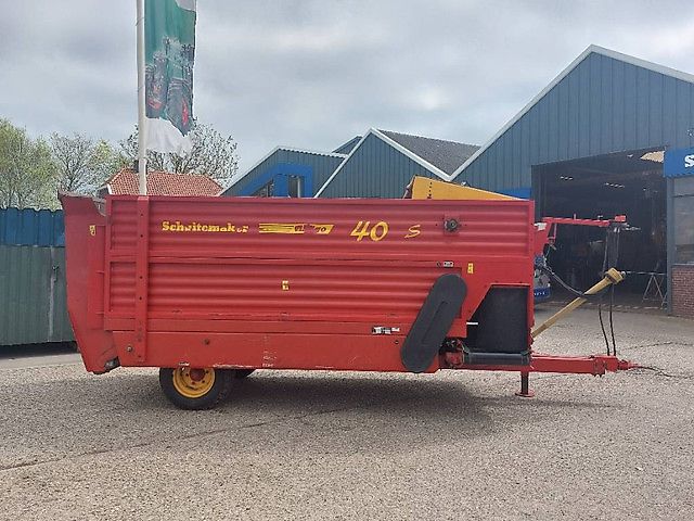Schuitemaker Amigo 40S blokkendoseerwagen