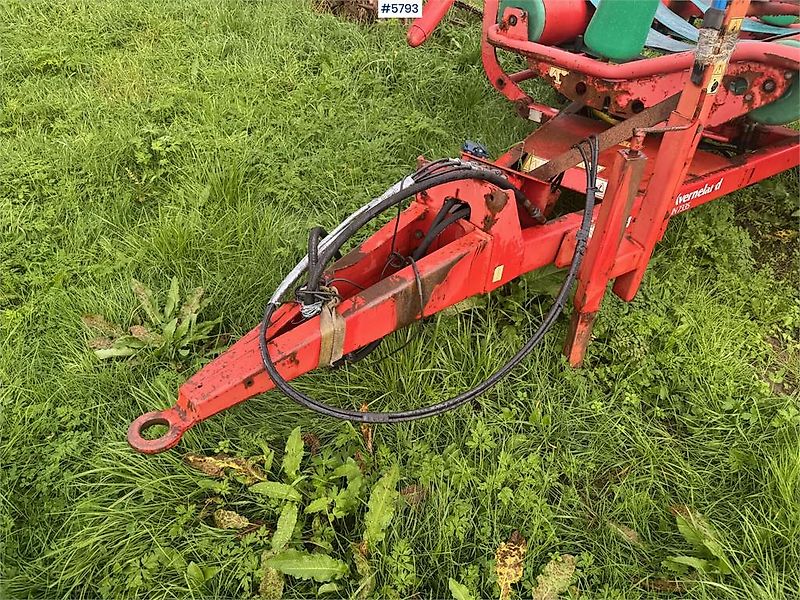 Kverneland UN 7335