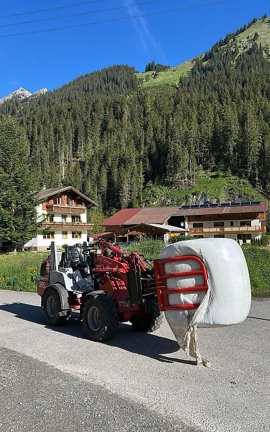 InterAgri Ballenzange / Rundballenzange CHB-01 / 1,85m