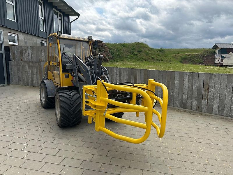 InterAgri Ballenzange / Rundballenzange CHB-01 / 1,85m