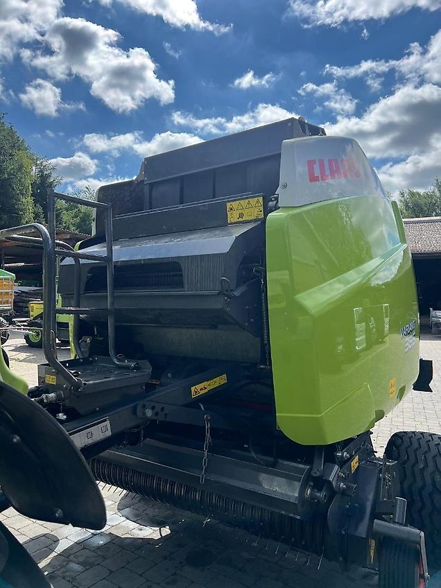 Claas Variant 385 RC