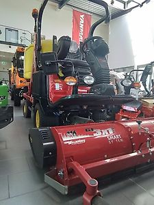 Ferrari Turbo V50 Aufsitz Großflächen Mäher