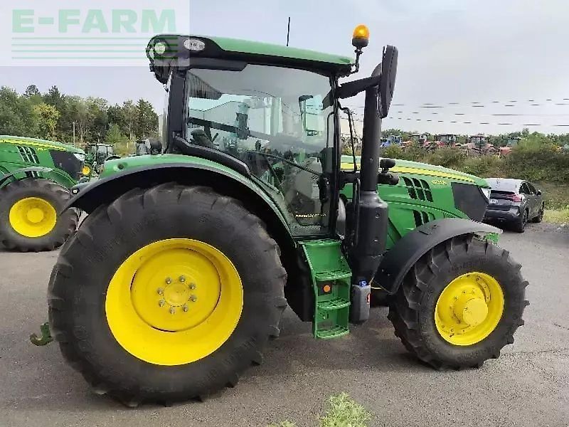 John Deere 6135r