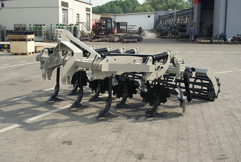 Rolex Flügelschargrubber / Stubble cultivator / Dechaumeur à dents / Aratri stoppiatori / Стерневой культиватор / Agregat podorywkowy 3 m