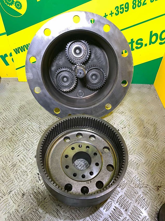 John Deere Front axle reduction gear (used) for John Deere 6000, 6010