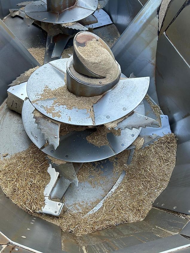 Shelbourne Powermix Pro Diet Feeder