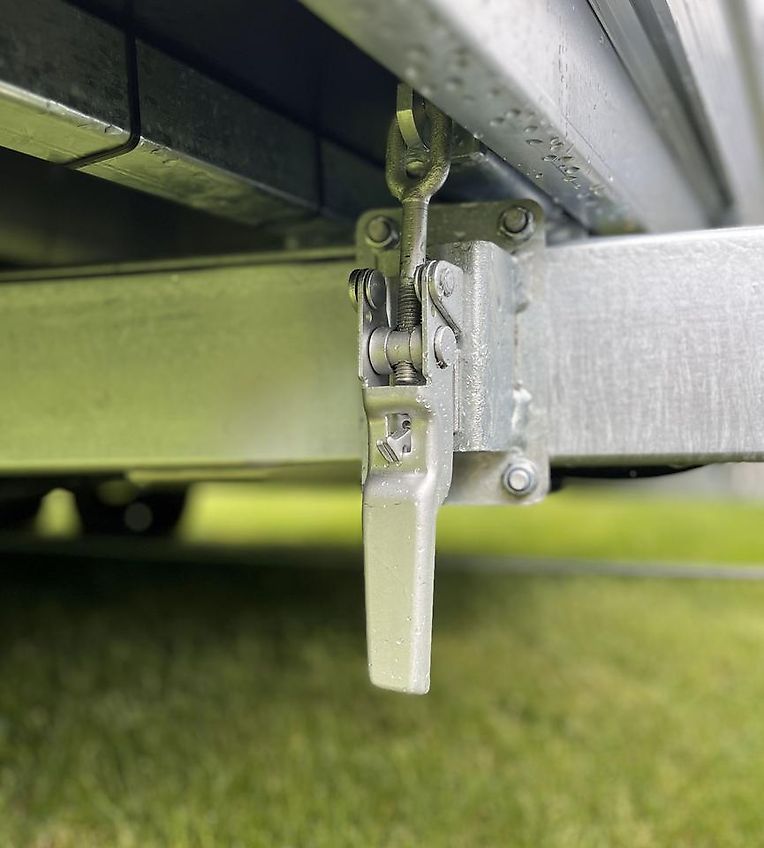 Unsinn Maschinentransporter UM4224-35-13 Anhänger 3500 kg Kipper