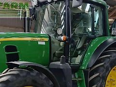 John Deere 7530