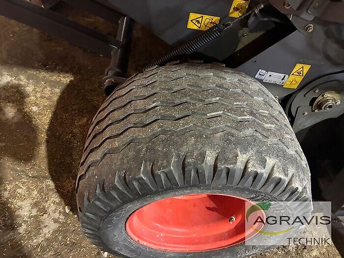 Claas VARIANT 385 RC PRO