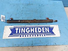 MacDon D60 Midten Cylinder 137458 (Spare part/Reservedel/Ersatzteil)