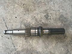 John Deere SHAFT FOR MFD (used) - John Deere 6030, 6020, 6M, 6R, 7030