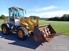 Liebherr 509 Stereo inkl. Schaufel und Palettengabel