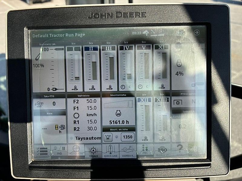 John Deere 6155R TRAKTORI