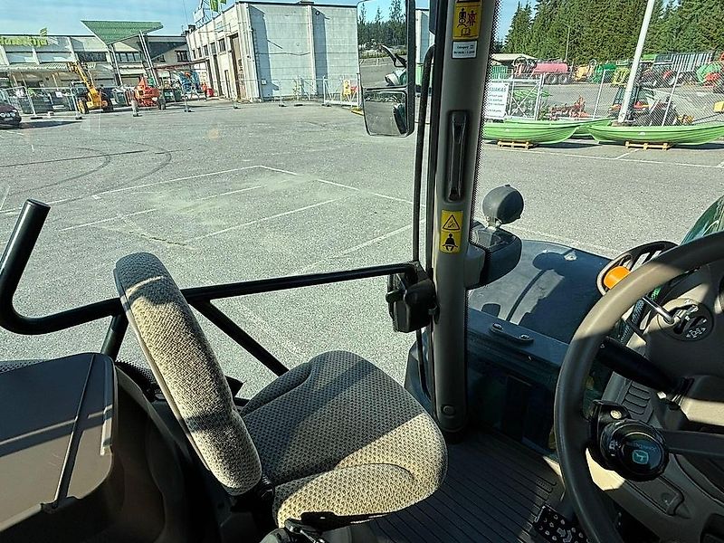 John Deere 6155R TRAKTORI