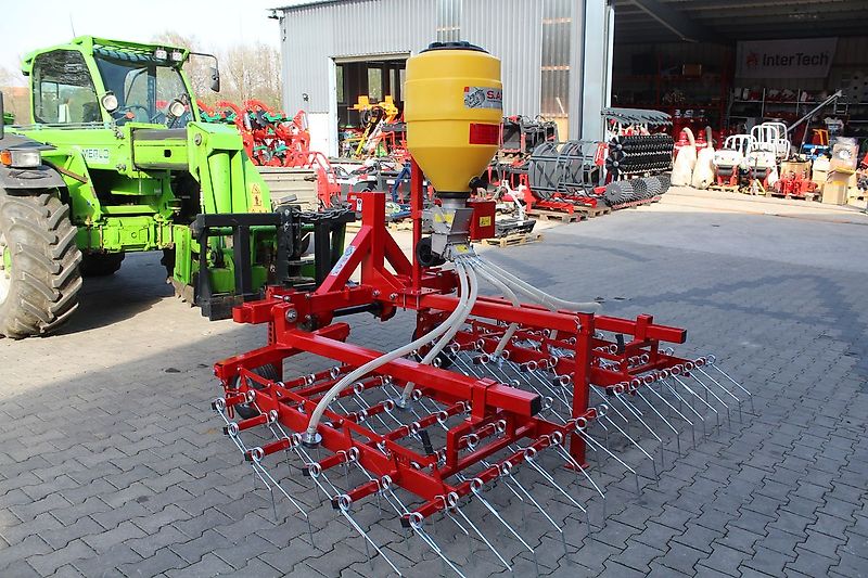 SAT Wiesenstriegel+Nachsaattechnik
