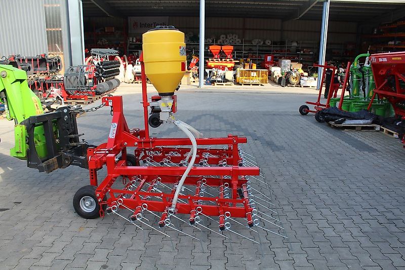 SAT Wiesenstriegel+Nachsaattechnik