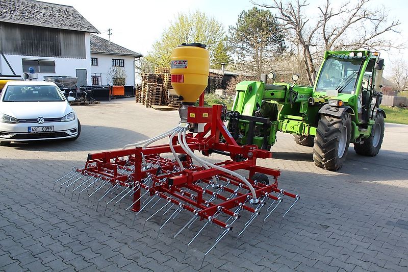 SAT Wiesenstriegel+Nachsaattechnik