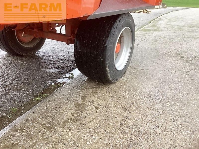Kuhn profile 1480 futtermischwagen gezogen