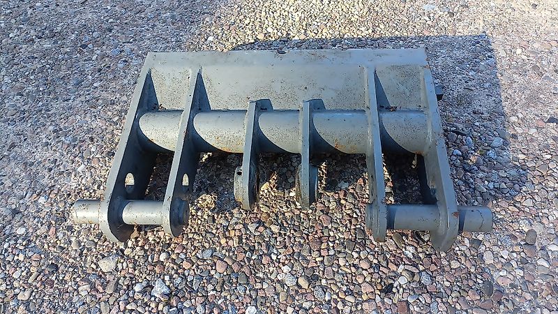 Giant Schnellwechselrahmen mit hydr. Geräteverriegelung