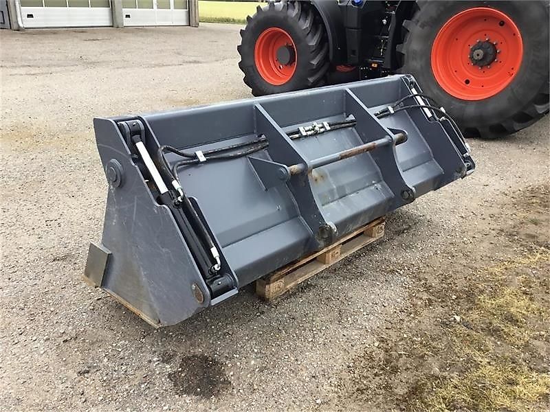 New Holland 4 ien skovl MO - 240 cm. - 0,8 m3