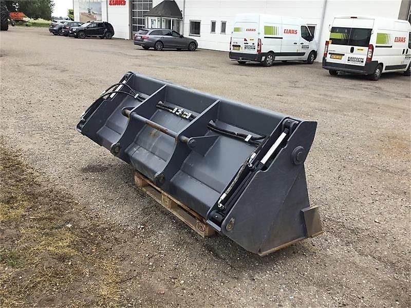 New Holland 4 ien skovl MO - 240 cm. - 0,8 m3