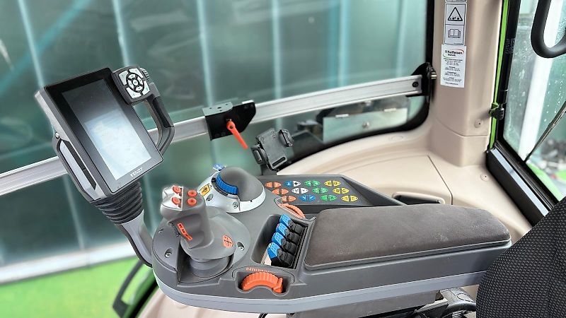 Fendt 828 Vario Power+