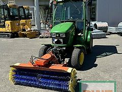 John Deere 2320