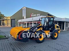 JCB 409