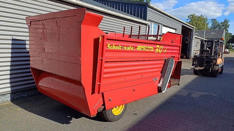 Schuitemaker Amigo 30 S met weeginrichting en messen