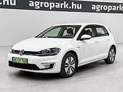VW e-Golf car, Electric drive, LED, Apple CarPlay
