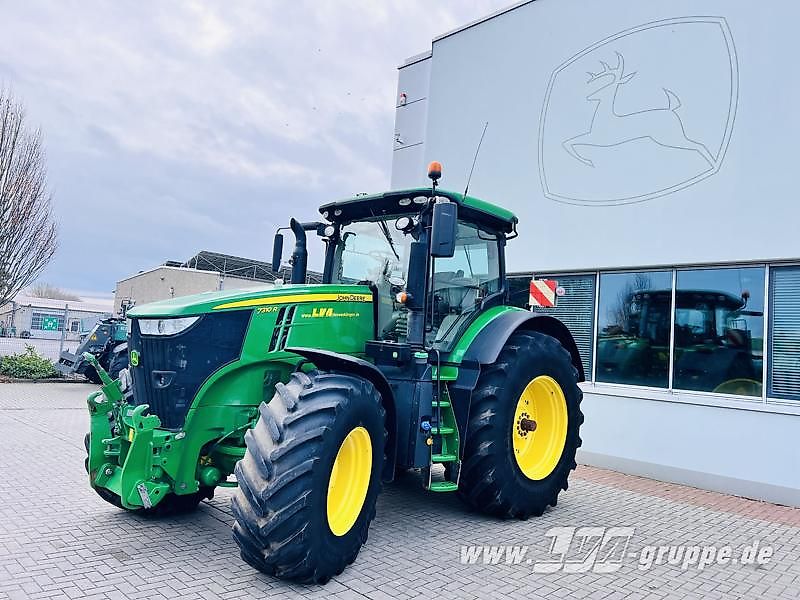 John Deere 7310R