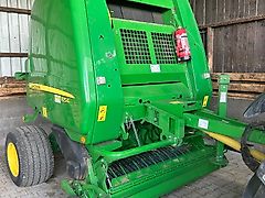 John Deere 854