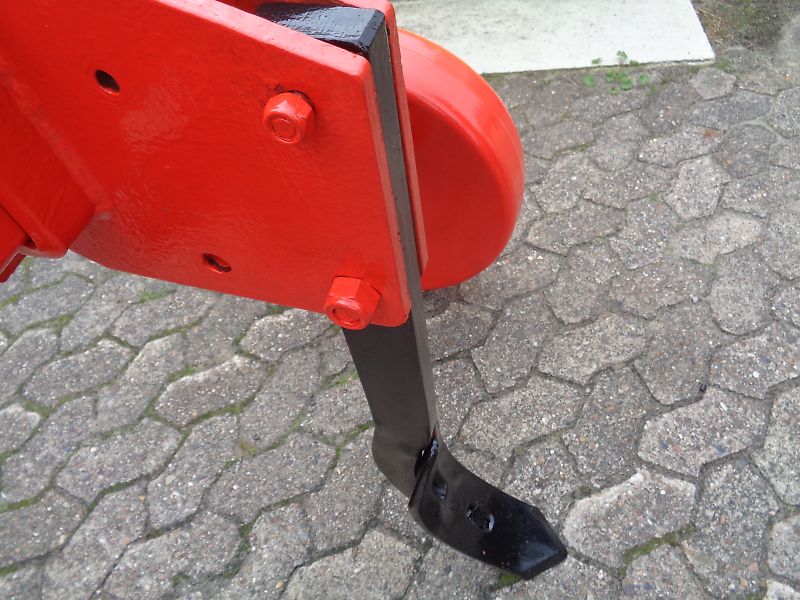 Kongskilde/Becker Howard Kurzgrubber Frontgrubber Zwischenachsgrubber Spezialgrubber 200cm 2 Doppelherzgrubberstiele 2 Grubberstiele 380mm Scharbreite Tiefgang bis 630mm für Kabelgräben Drainagen oder was sonst noch ins Erdreich Verlegt werden soll