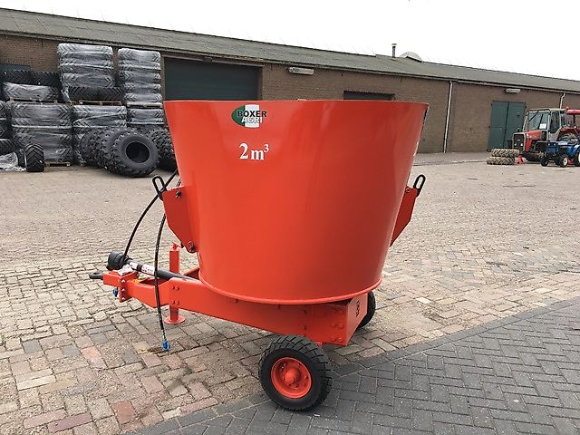 VEMAC Futtermischwagen Futterwagen Boxer FM200S Anhänger Futter NEU