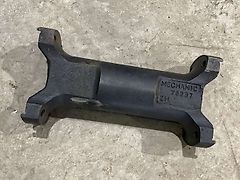 John Deere UNIVERSAL JOINT SHAFT (used) - John Deere 7710, 7810